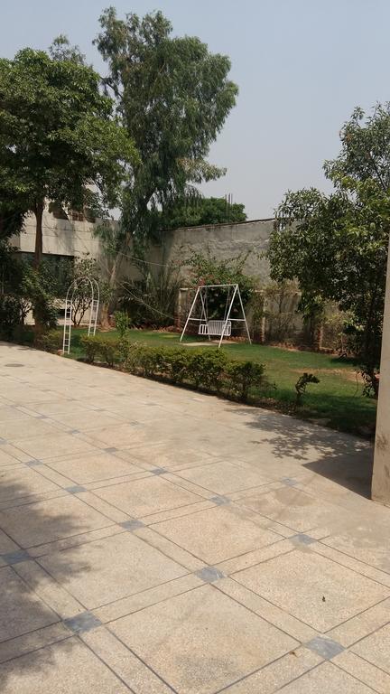 Grace View Guest House Lahore Exterior photo