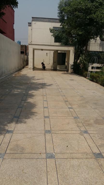 Grace View Guest House Lahore Exterior photo