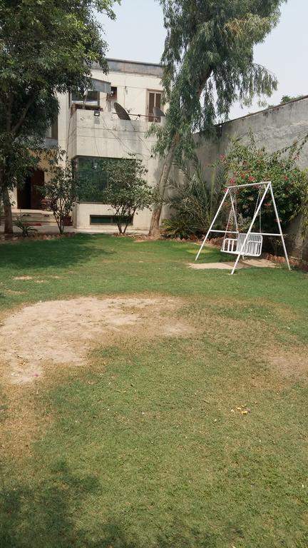 Grace View Guest House Lahore Exterior photo